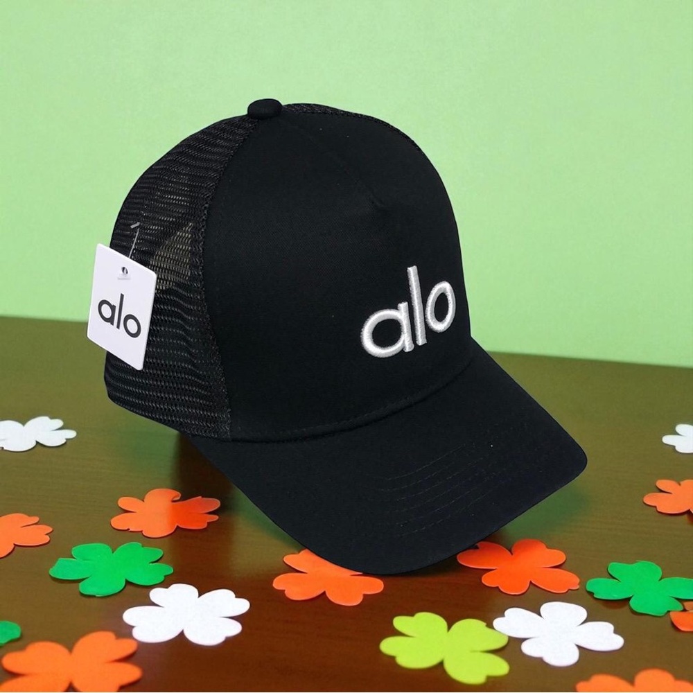 💫ALO Yoga Black and White 💫Mesh Baseball Cap
